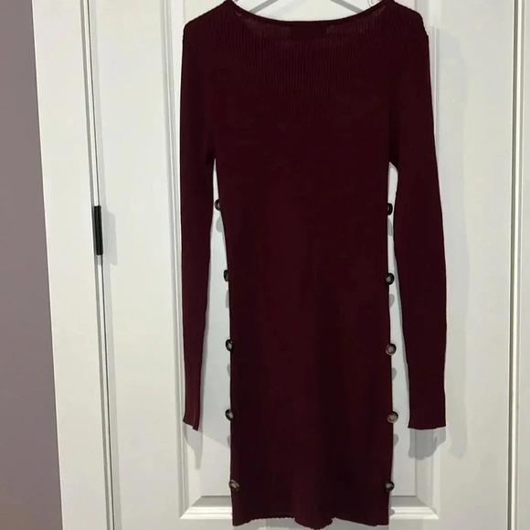 Lulus Sweater Dress EUC - Picture 8 of 8